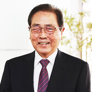 山田 満